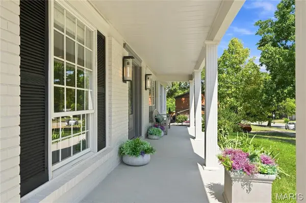 1317 Rusticview DR, Ballwin, MO 63011