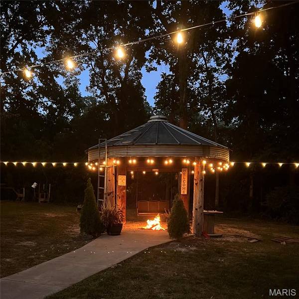 22907 Lakeside Hills DR, Warrenton, MO 63383