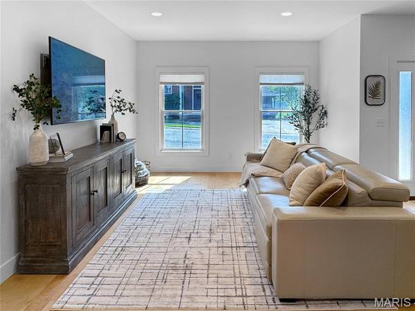 105 E Main ST, Washington, MO 63090