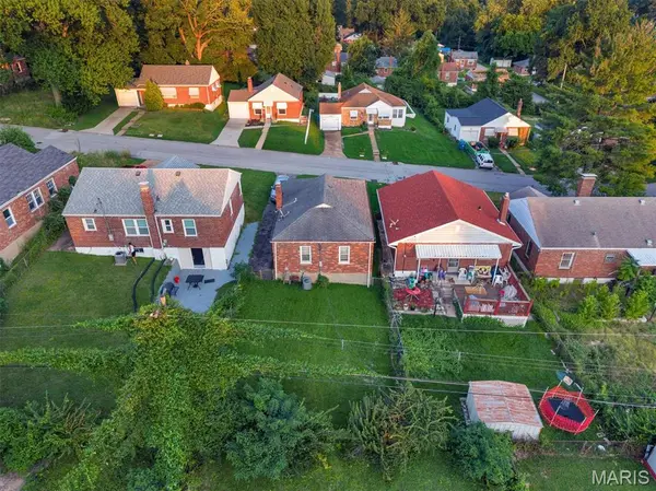 4709 Fletcher ST, St Louis, MO 63121