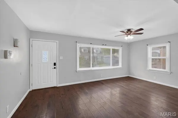 6547 Avalon AVE, University City, MO 63130