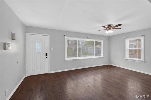 6547 Avalon AVE, University City, MO 63130