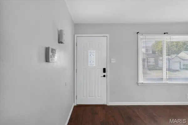 6547 Avalon AVE, University City, MO 63130
