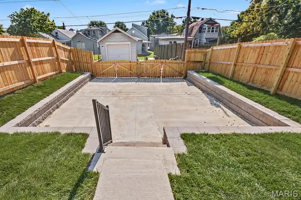 5348 Gilson AVE, St Louis, MO 63116