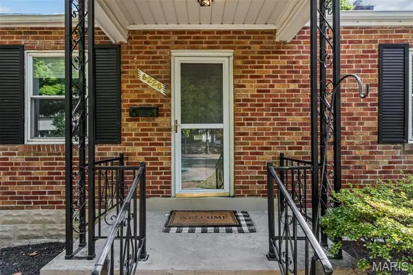 6228 Dexter DR, Affton, MO 63123