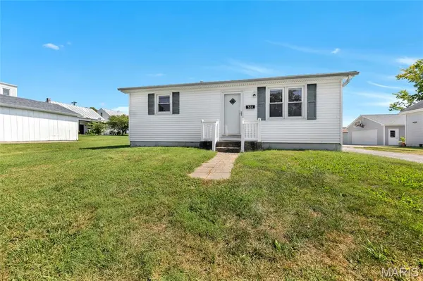 504 Stiening ST, Waterloo, IL 62298