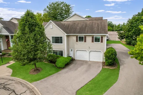 6412 Fremont DR #6412, Hanover Park, IL 60133