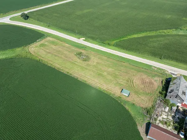 12714 N Pecatonica RD, Leaf River, IL 61047