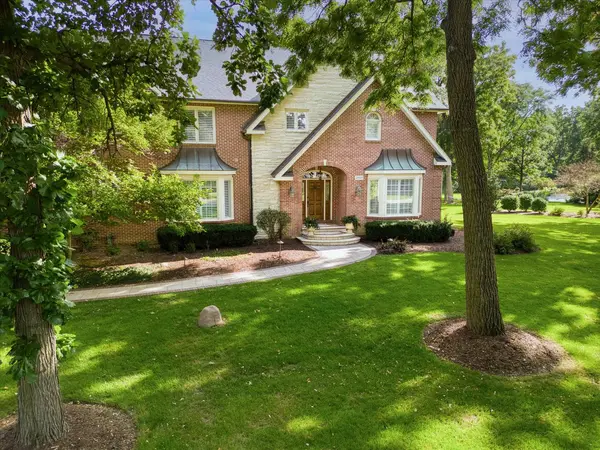 28415 W HERITAGE OAKS RD, Barrington, IL 60010