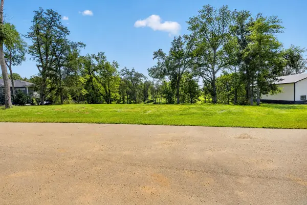 1650 Timberlane RD, Delmar, IA 52037