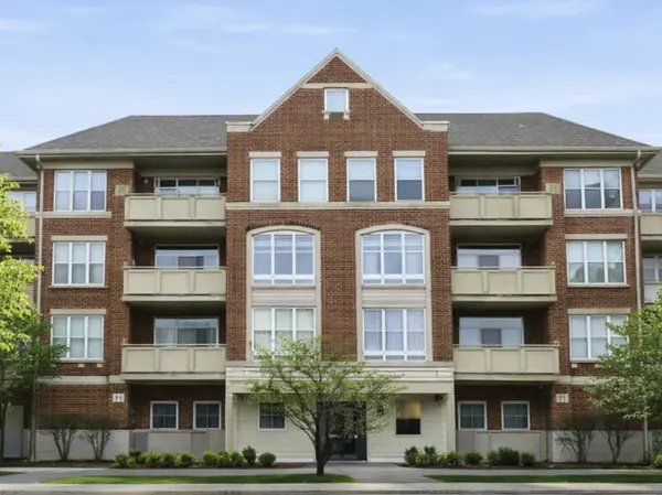 77 N Quentin RD #310, Palatine, IL 60067