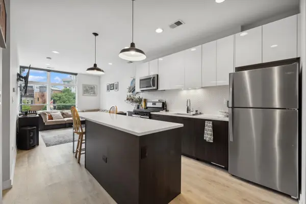 713 N Milwaukee AVE #601, Chicago, IL 60642