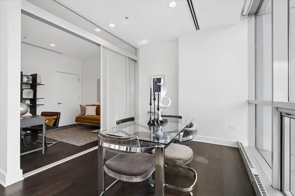 110 W Superior ST #1602, Chicago, IL 60654