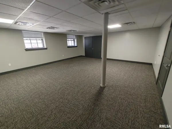 800 ISABEL BLOOM WAY #3-101, Davenport, IA 52803