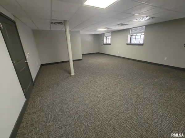 800 ISABEL BLOOM WAY #3-101, Davenport, IA 52803
