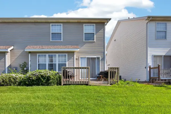 1203 Riviera DR, Bloomington, IL 61701