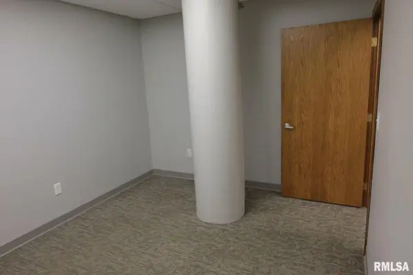 736 FEDERAL ST #2203, Davenport, IA 52803