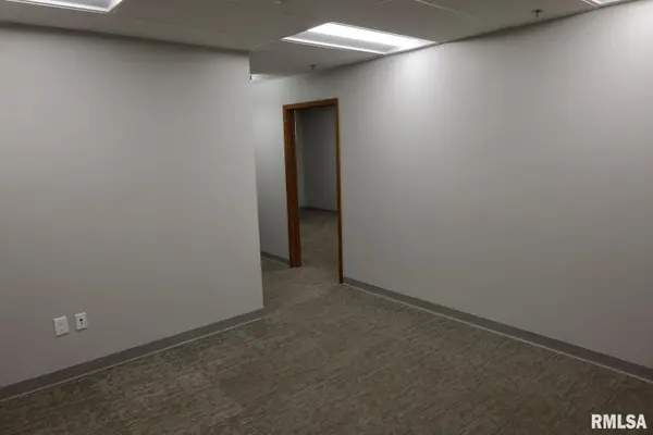 736 FEDERAL ST #2203, Davenport, IA 52803