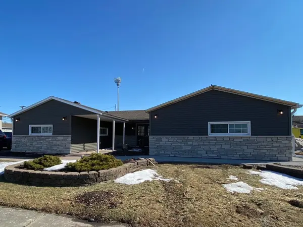 2401 40TH AVE,  Moline,  IL 61265