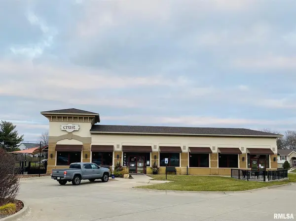 2561 E 53RD AVE, Bettendorf, IA 52722-0000