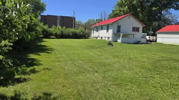 1821 E Ridgeway AVE, Waterloo, IA 50702