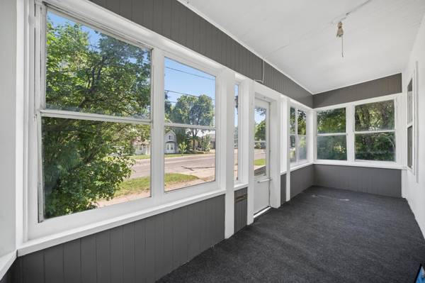 210 Willow ST, Faribault, MN 55021
