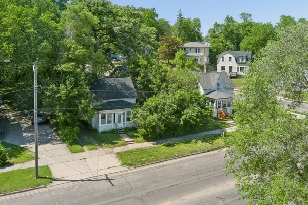 210 Willow ST, Faribault, MN 55021