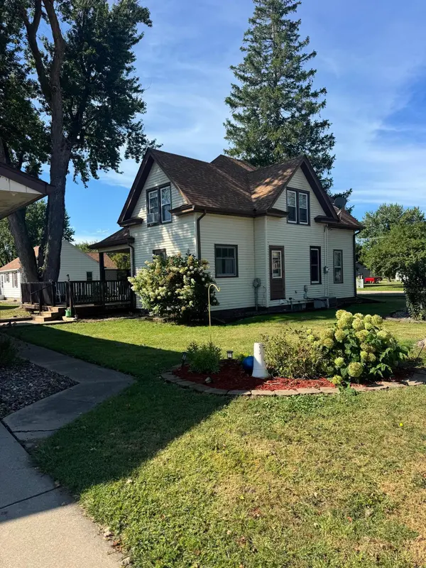 501 1st AVE SE, Pine Island, MN 55963