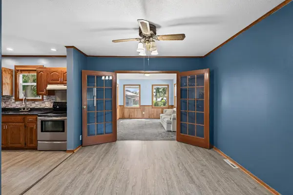 220 N Chestnut ST, Belle Plaine, MN 56011