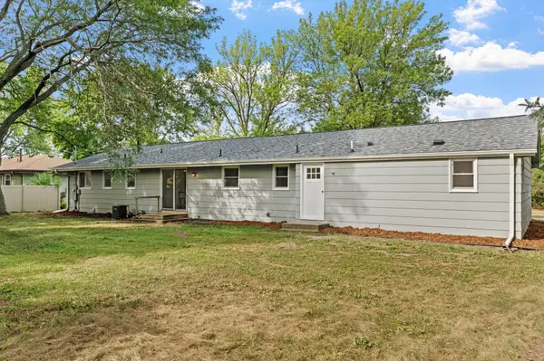 9068 Rice Lake RD, Maple Grove, MN 55369