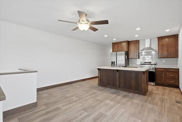 253 Panther DR, Ellsworth, WI 54011