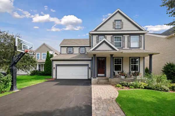 2374 Molnau CT, Chaska, MN 55318