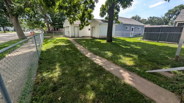 901 8th AVE SW, Austin, MN 55912