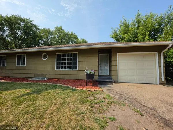 1306 Woodhill RD, Burnsville, MN 55337