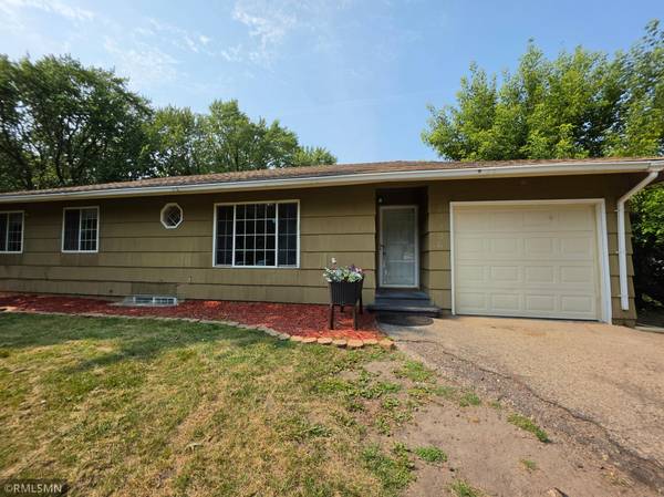 1306 Woodhill RD, Burnsville, MN 55337