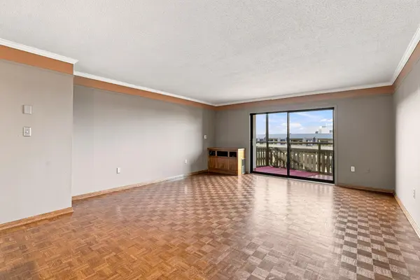 400 Groveland Ave #708, Minneapolis, MN 55403