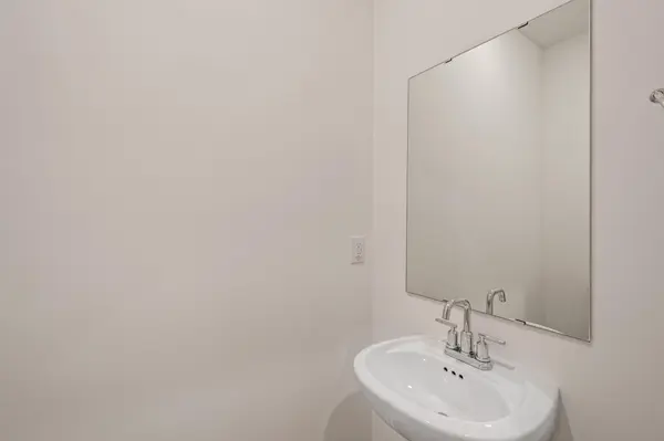 229 Huntington DR, Waconia, MN 55387