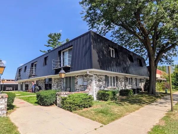 205 E DIVISION ST, Shawano, WI 54166