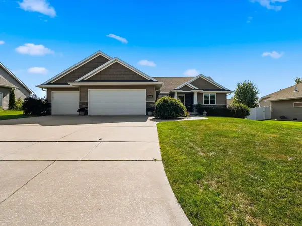 3594 BAY HARBOR DR, Green Bay, WI 54311