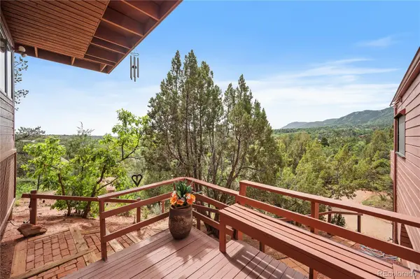 133 Via Vallecito, Manitou Springs, CO 80829
