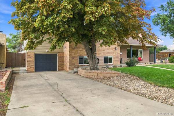 7861 Robin LN, Denver, CO 80221