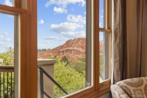 10561 Raven RUN, Littleton, CO 80125