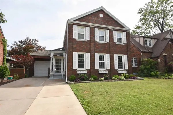 530 W FORREST HILL AVE, Peoria, IL 61604