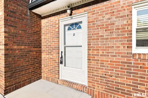 1900 S 2ND AVE, Morton, IL 61550
