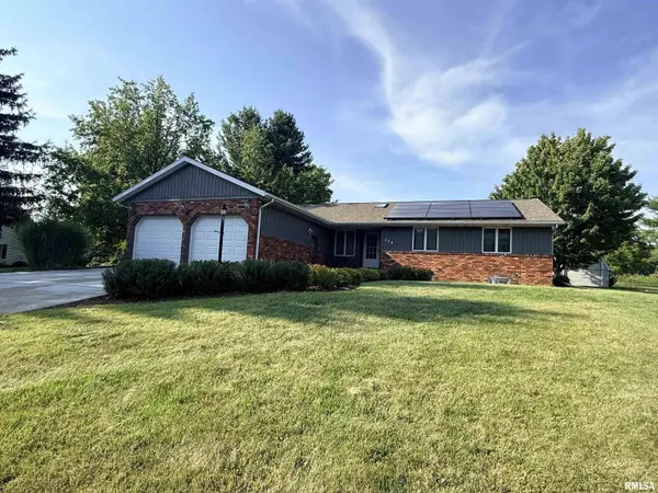 322 NORMAN DR, Groveland, IL 61535