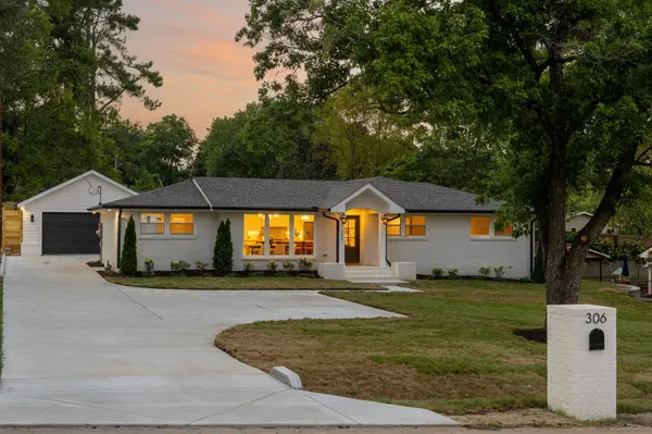 306 Randall Dr, Nashville, TN 37211
