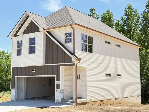 3500 Rabbit Run Trl, Clarksville, TN 37043