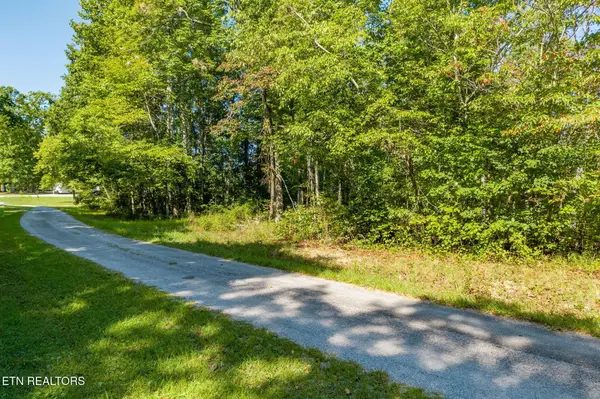 5 Robbins Drive, Crossville, TN 38572