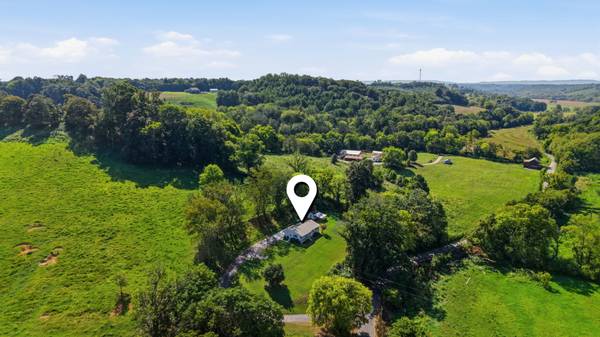 1120 Bull Run Rd, Lynchburg, TN 37352