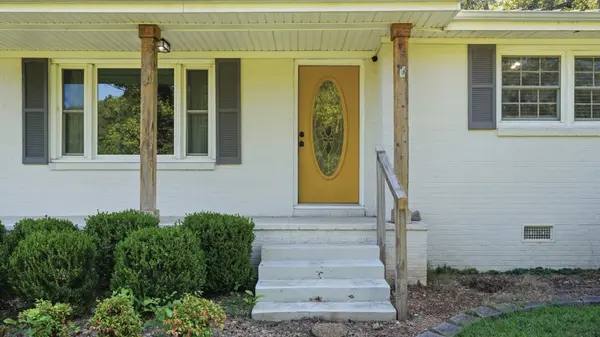 1120 Bull Run Rd, Lynchburg, TN 37352